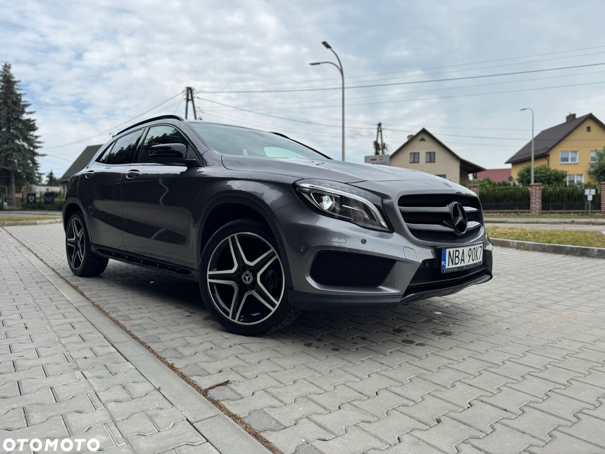 Mercedes-Benz GLA 250 4-Matic - 13