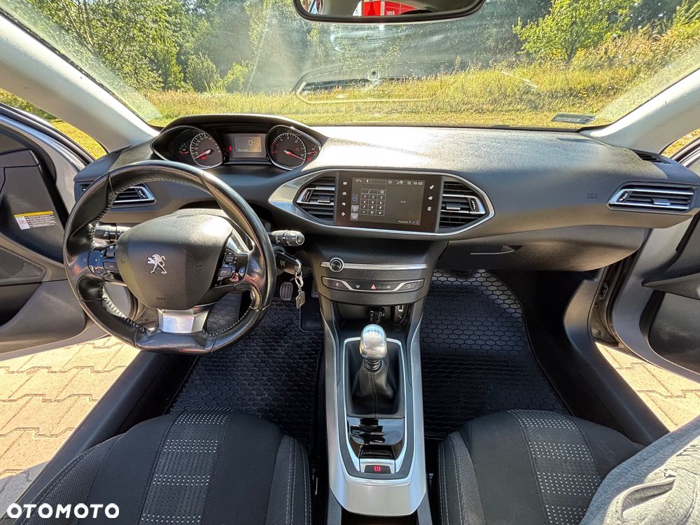 Peugeot 308 SW e-HDi 115 Stop & Start Allure - 12