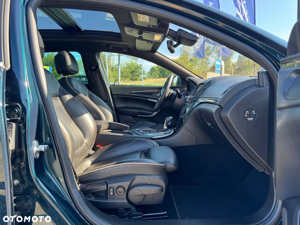 Opel Insignia 2.0 Turbo Sports Tourer 4x4 Automatik Innovation - 34