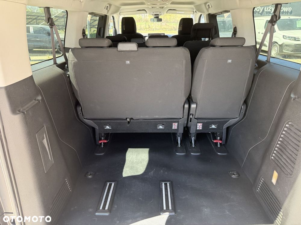 Peugeot Traveller - 32
