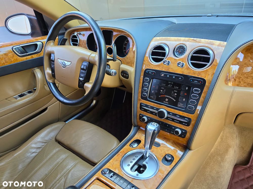Bentley Flying Spur - 8