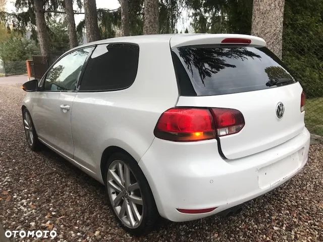 Volkswagen Golf - 4