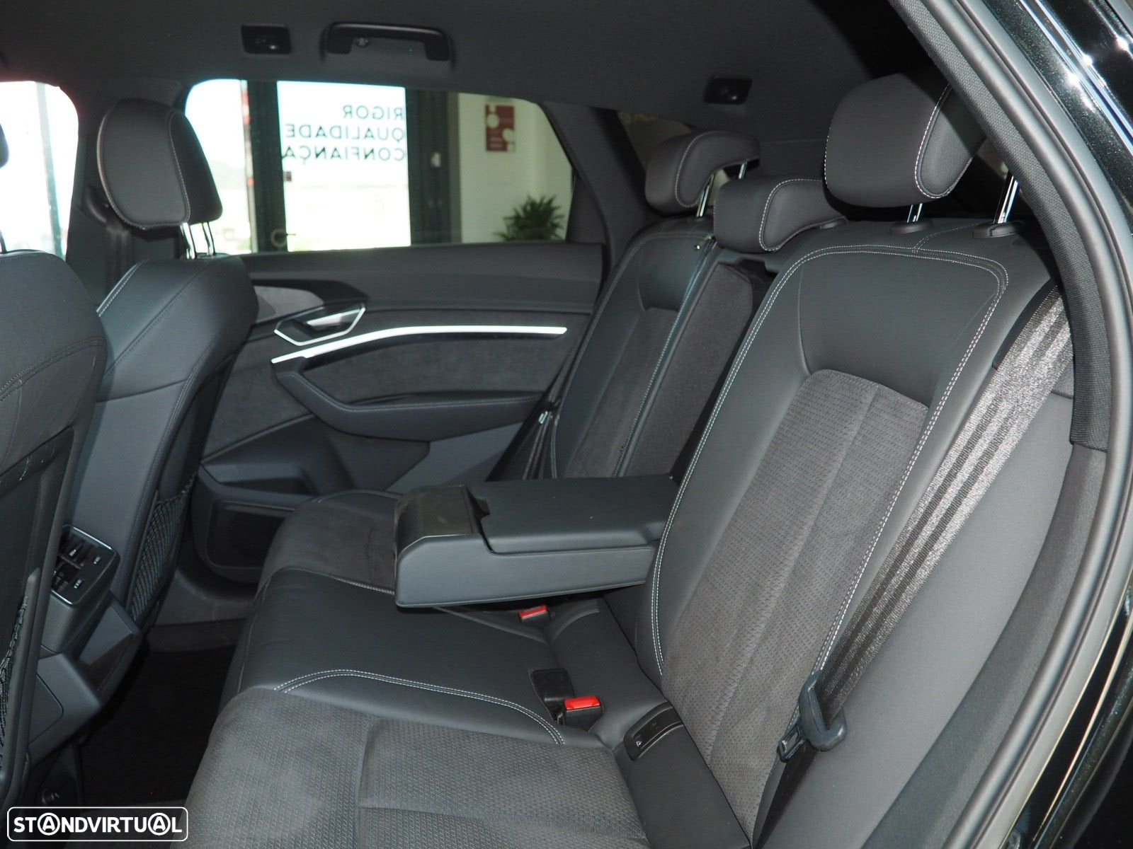 Audi e-tron 50 quattro S line - 12