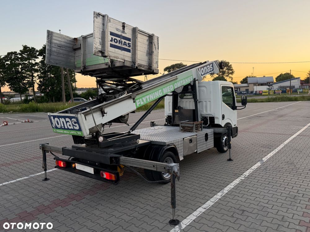 Nissan CABSTAR  2.5  DRABINA - PODAJNIK BOCKER DEKARSKO - MEBLOWY  WYSOKOŚĆ 26 M - 39