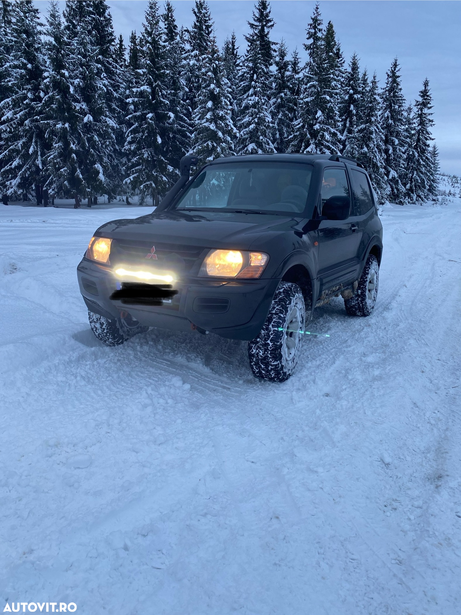 Mitsubishi Pajero Metal Top 2.5 TD GL - 2
