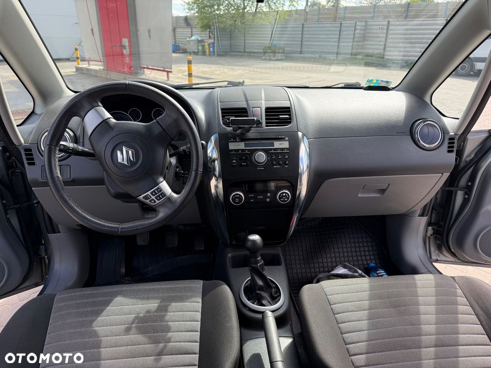 Suzuki SX4 1.6 Comfort Plus 4WD - 5
