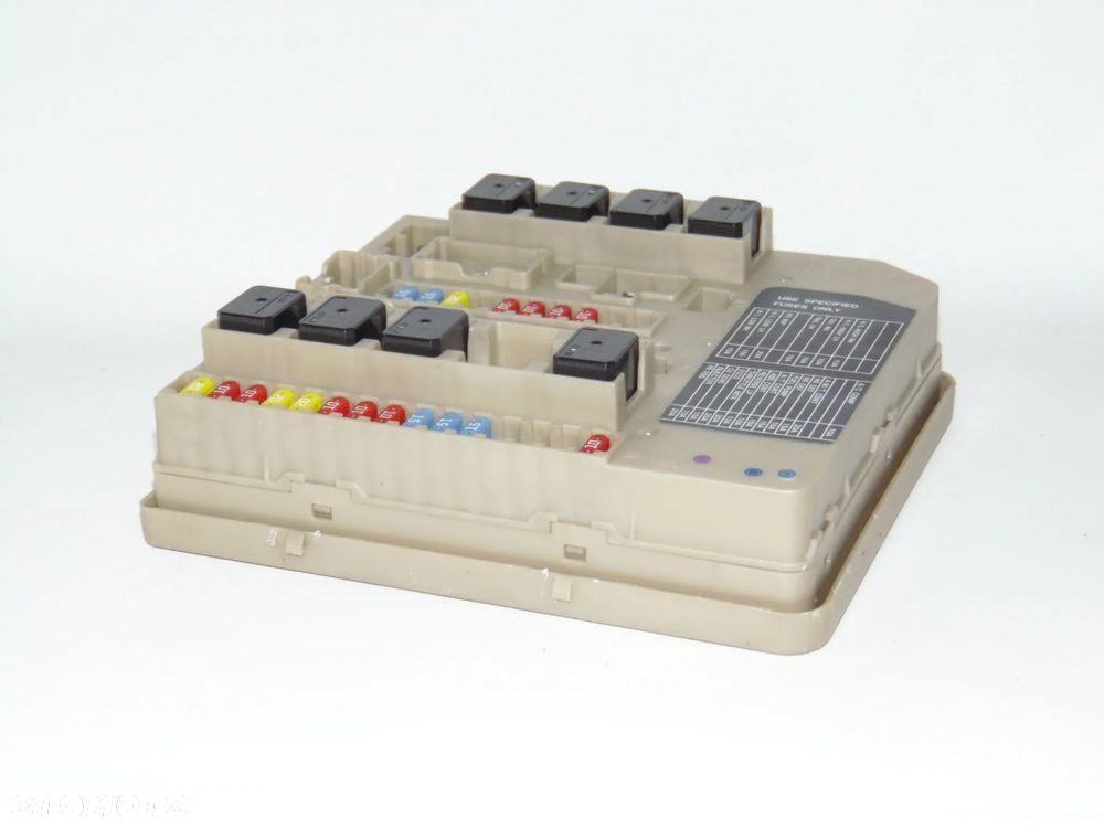 Moduł sterownik UPC UCH 284B7AX61A skrzynka bezpieczników Nissan Micra K12 Note E11 I - 6