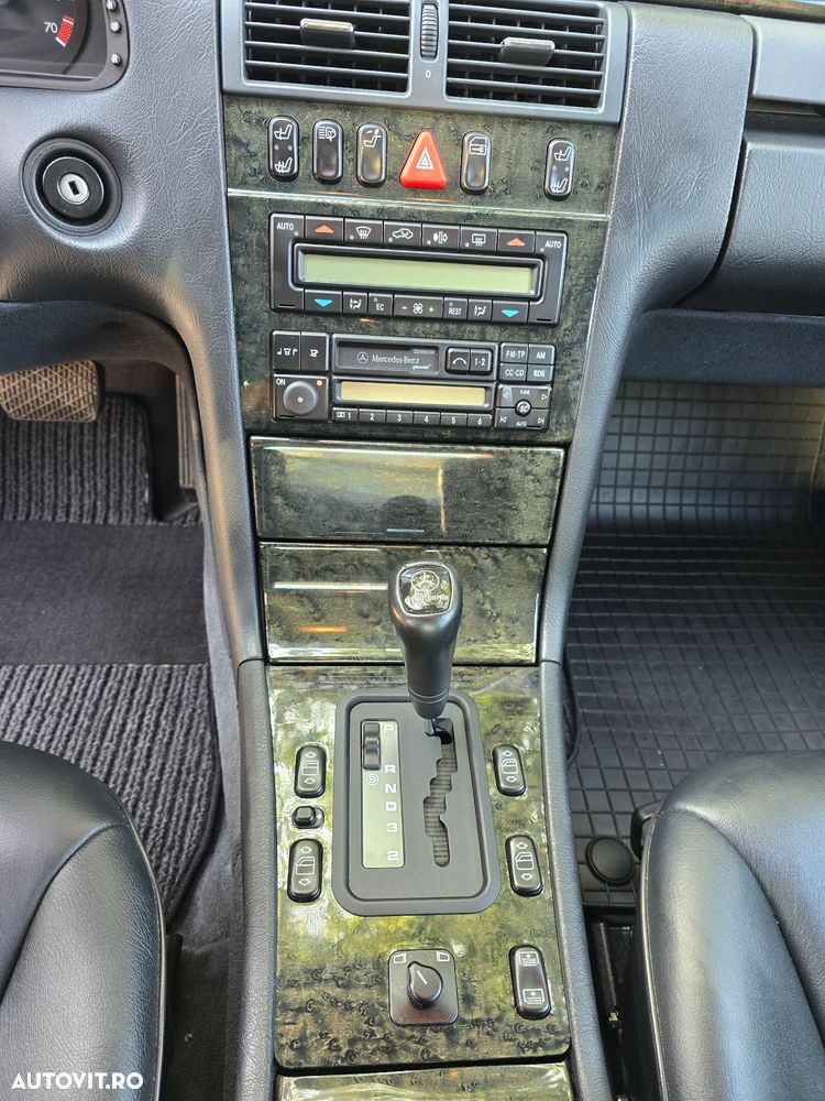 Mercedes-Benz E - 21