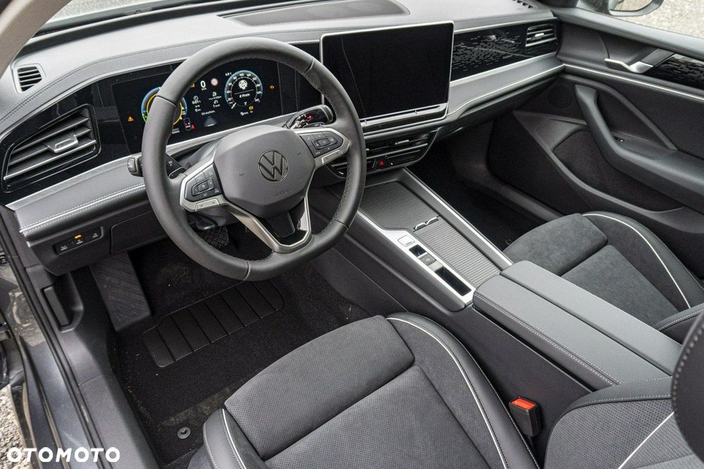 Volkswagen Passat - 14