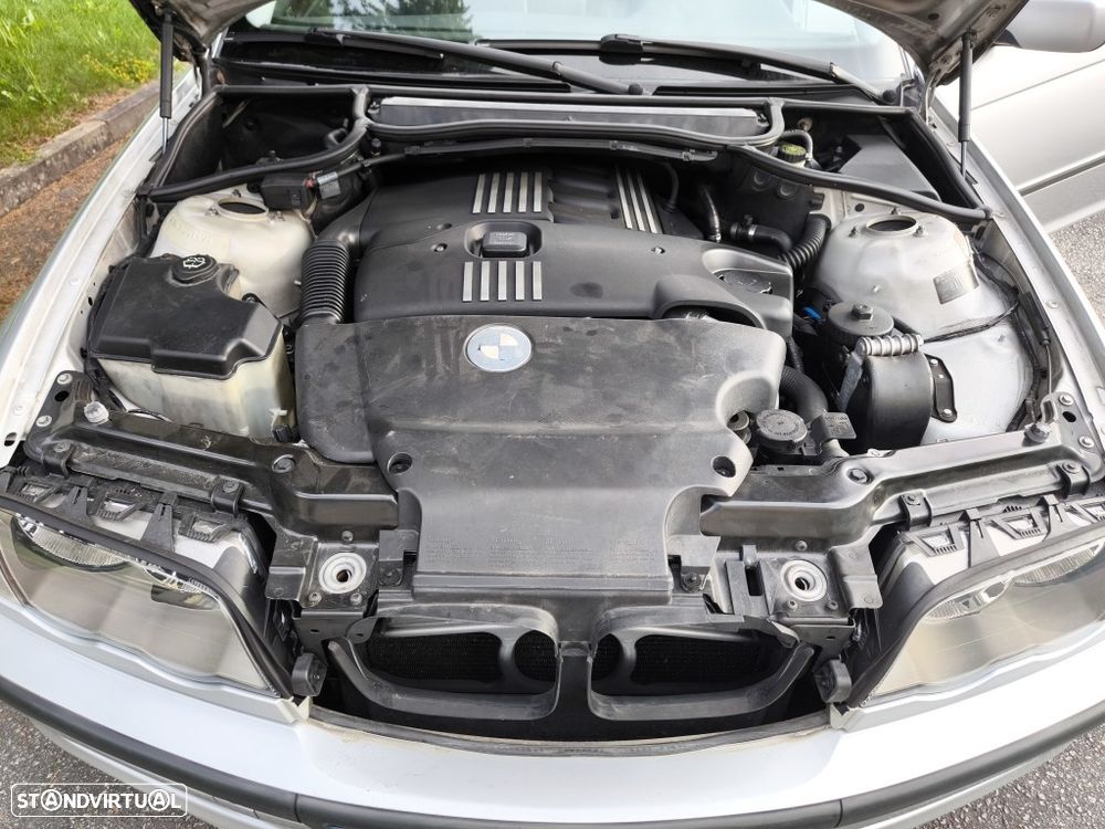 BMW 320 d Séc.XXI - 12