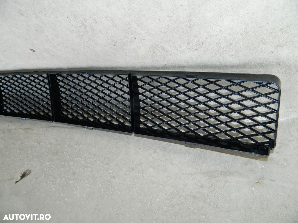 Grila intre proiectoare, Ford Focus, 98-01, 98AB-A018A58DDW - 3