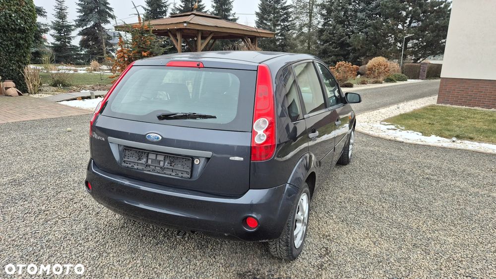 Ford Fiesta 1.3 Ambiente - 6