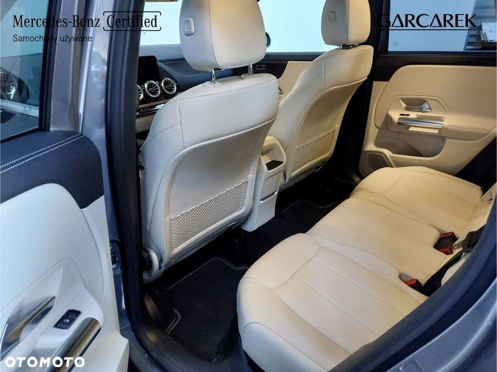 Mercedes-Benz GLA 200 d Progressive - 17
