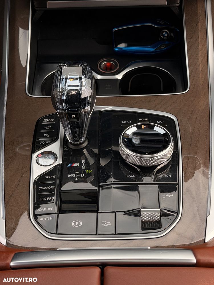 BMW X7 M50d - 16