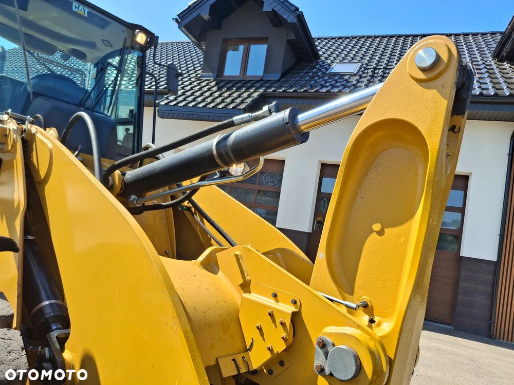 Caterpillar Ładowarka Kołowa CAT 918M Dodatkowa Hydraulika Np. Do Zamiatarki Dodatkowe Widły Blokada Mostu Moc: 117 KM - 13