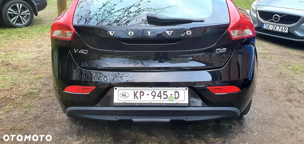 Volvo V40 D2 Momentum - 3
