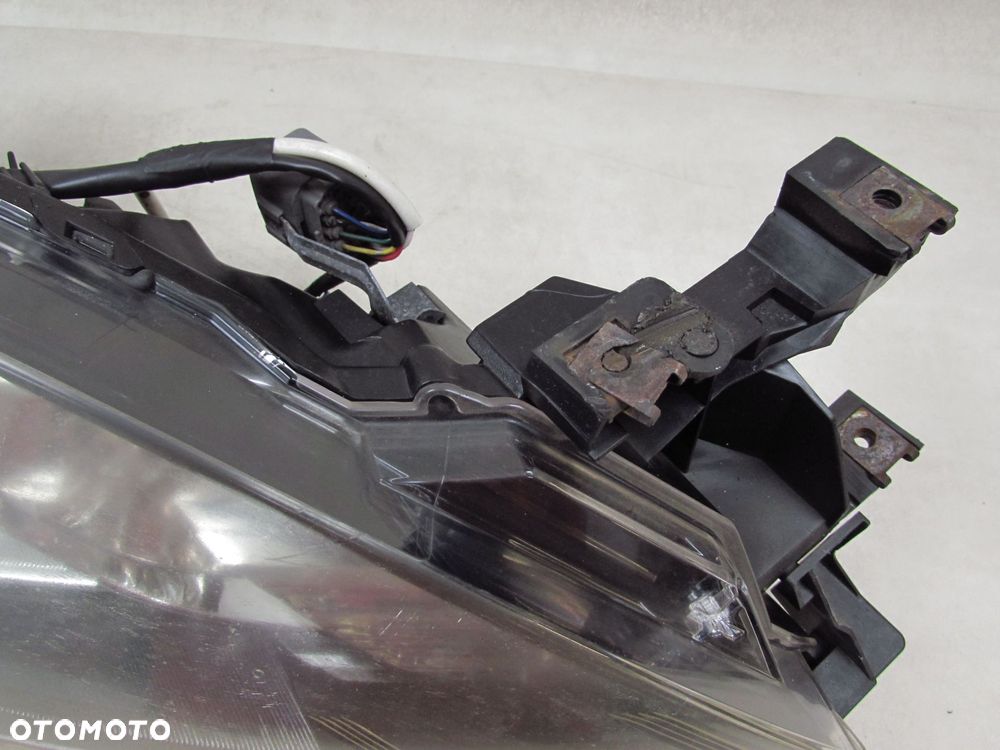 MAZDA 6 GH 08-13 LAMPA REFLEKTOR PRAWY PRZOD UK - 6