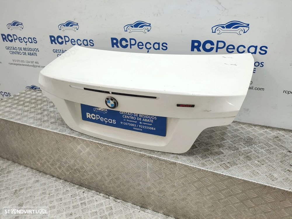 Tampa Porta Mala BMW Serie 1 E82 Coupé Original - 8