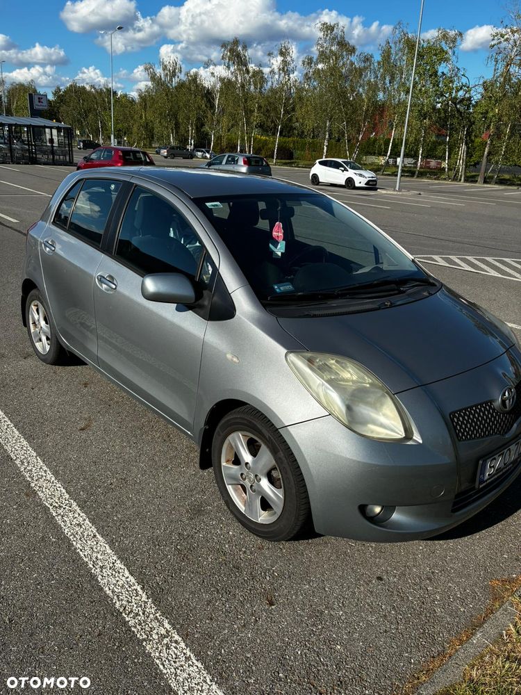 Toyota Yaris 1.3 VVT-i Cool - 2