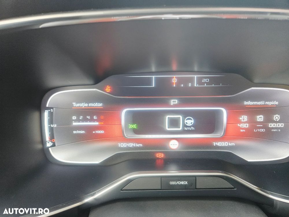 Citroën C5 Aircross 1.6 PureTech S&S EAT8 Shine - 13