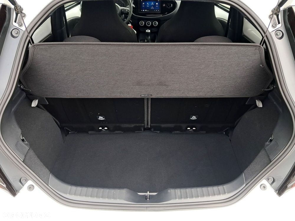 Toyota Aygo X - 11