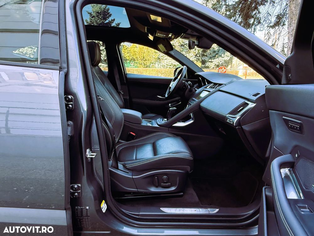 Jaguar E-Pace P300 AWD Sport - 8