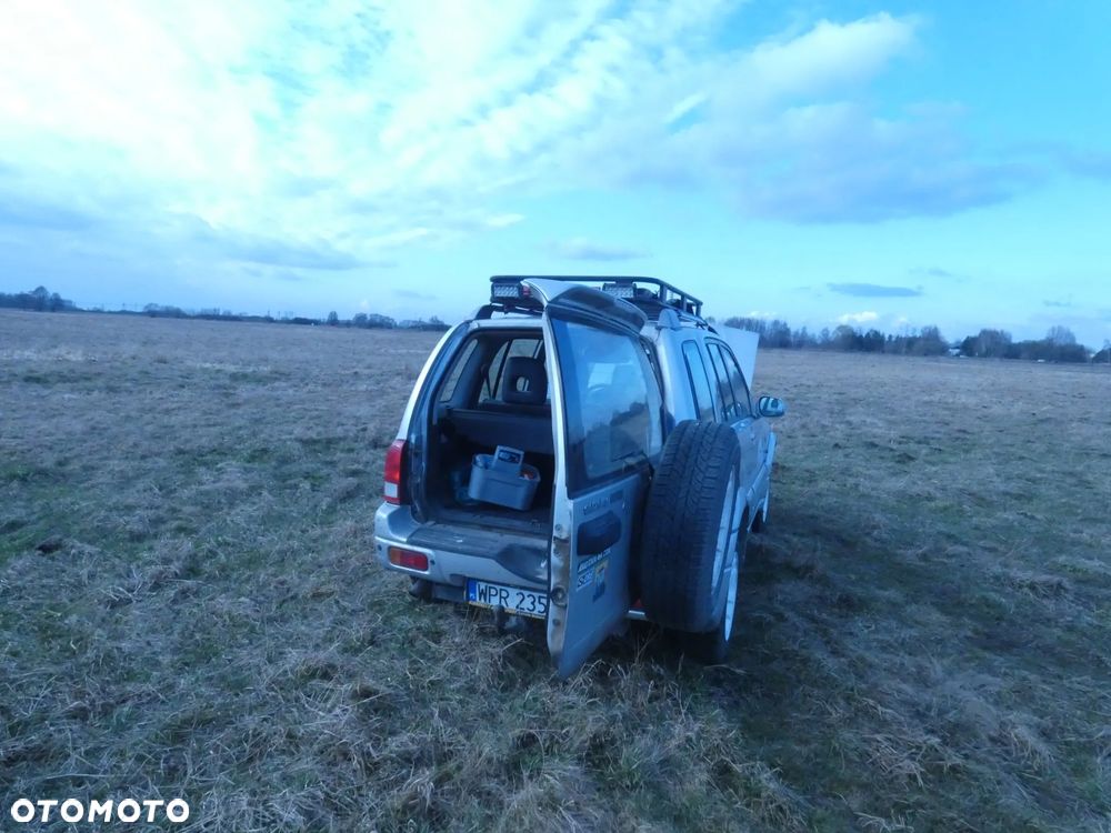 Suzuki Grand Vitara 2.0 Special Edition - 6