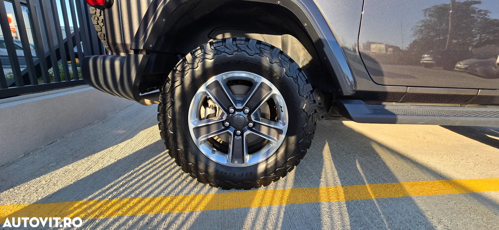 Jeep Wrangler 2.0 Turbo AT8 Sahara - 5