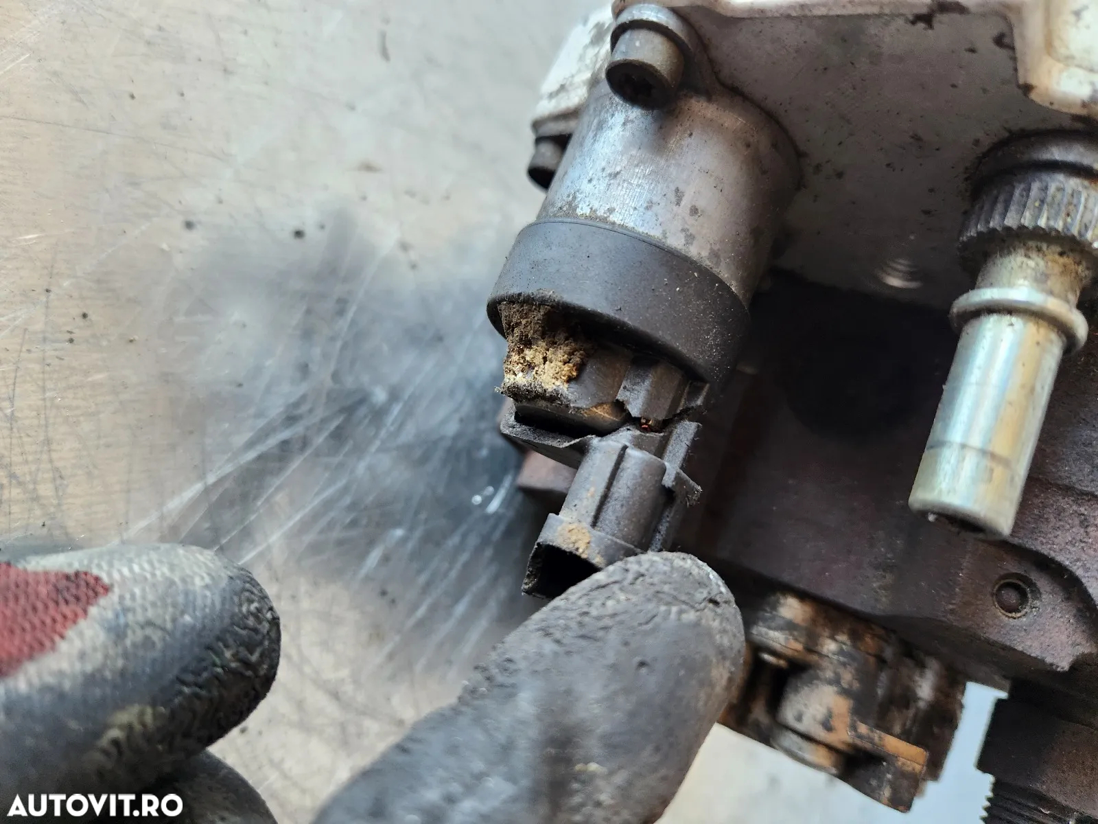 Pompa Inalta Presiune Citroen Peugeot Ford 1.6 Hdi Tdci Cod  ( Mufa Regulator Cu Defect ) - 6