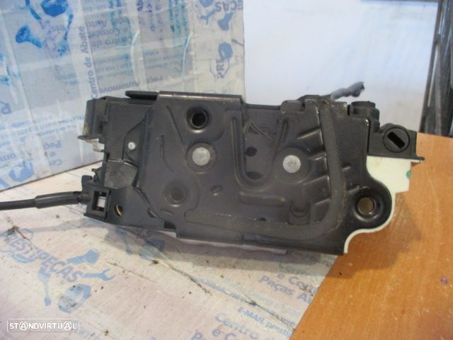 Fecho 5K4839016Q VW GOLF 7 2013 1.2TSI 105CV 5P PRETO T DRT 7 PINOS - 5