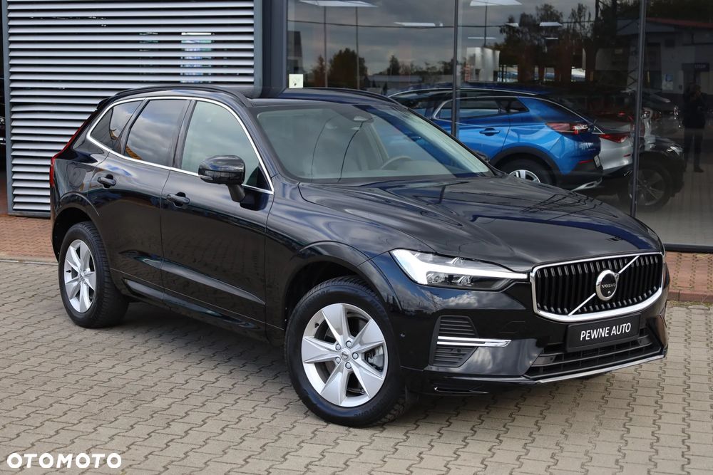 Volvo XC 60 B4 D AWD Geartronic Momentum Pro - 3