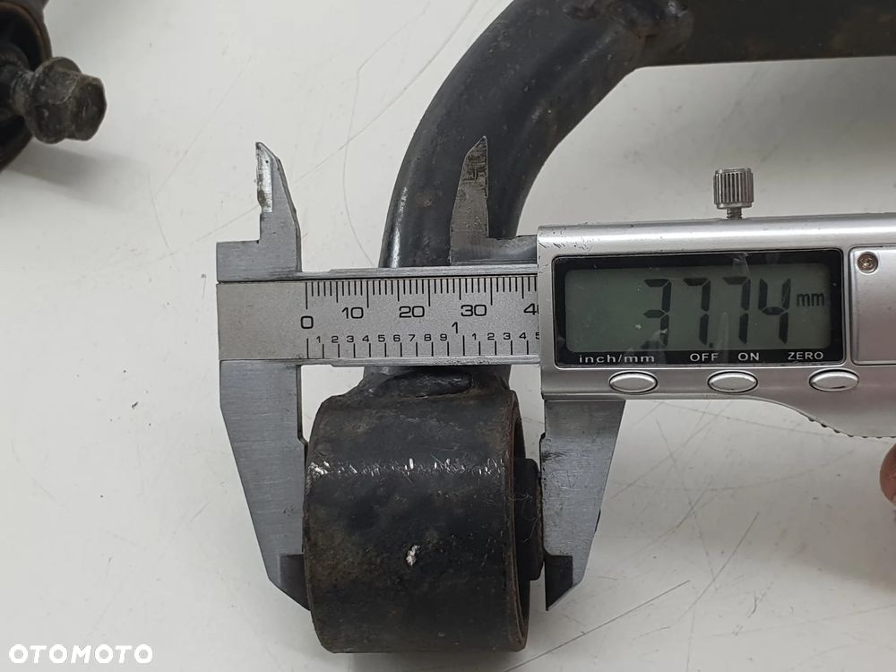 WAHACZ PRZOD GORNY SWORZEN  TGB BLADE 250 - 9