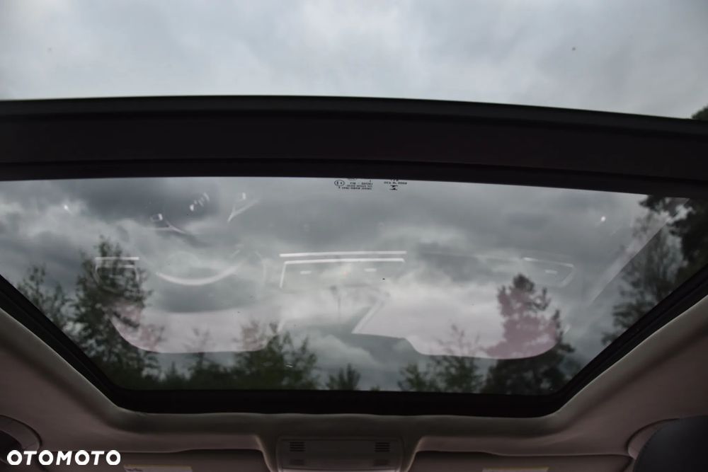 Volkswagen Tiguan Allspace - 18