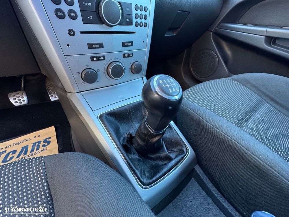 Opel Astra GTC 1.3 CDTi - 17