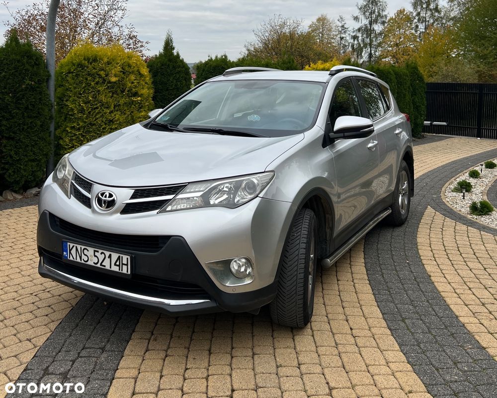 Toyota RAV4 - 1