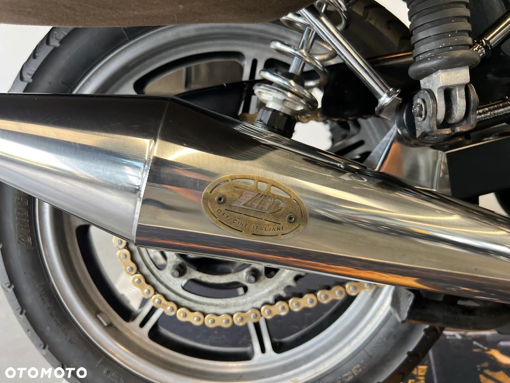 Triumph Bonneville - 22