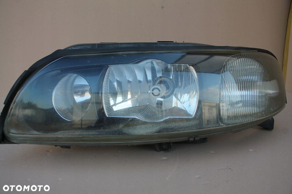 volvo v70 s60 xc70 lewy reflektor lewy xenon 30655905 europa - 7