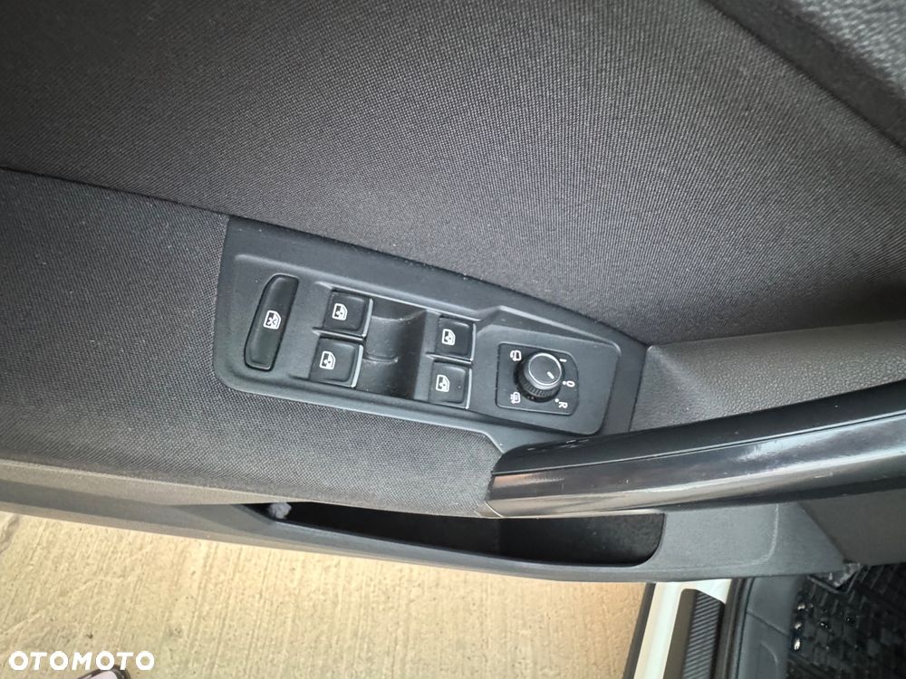 Volkswagen Tiguan - 23