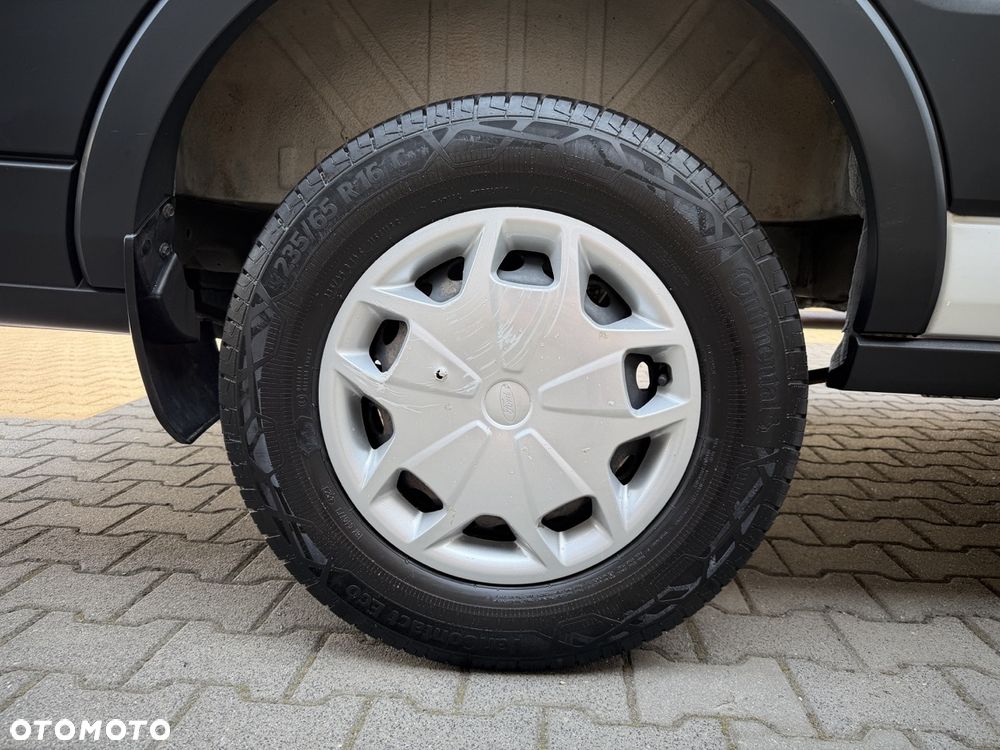 Ford Transit - 33