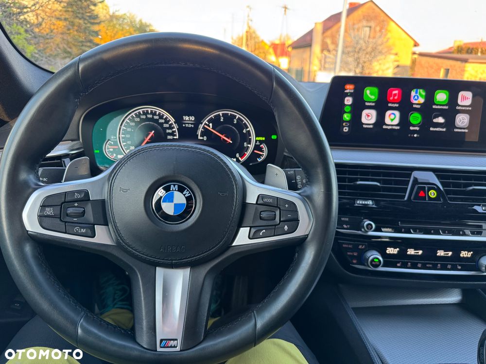 BMW Seria 5 520d xDrive M Sport sport - 37