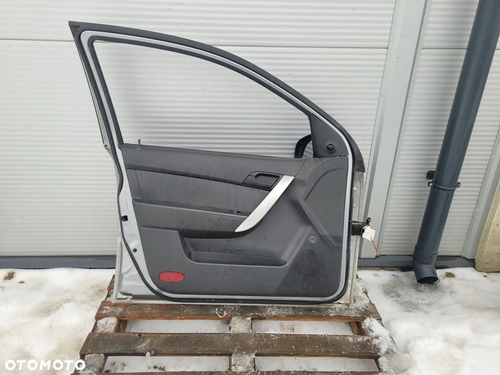 Chevrolet Aveo II 09r T255 5d hb Drzwi lewy przod - 5