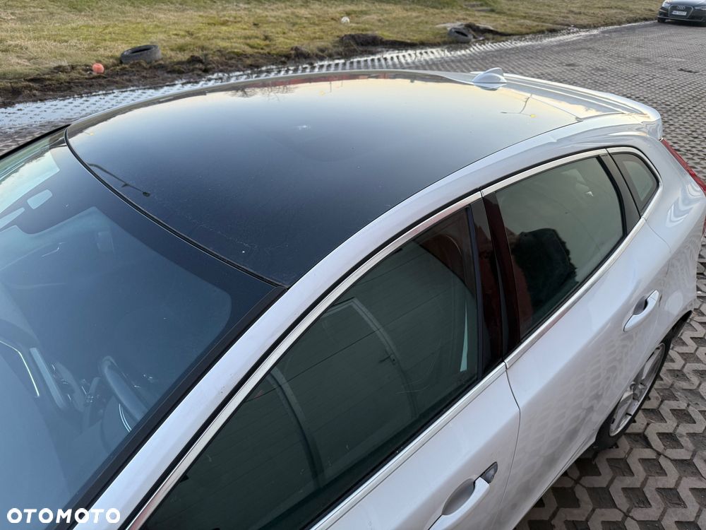 Volvo V40 - 13