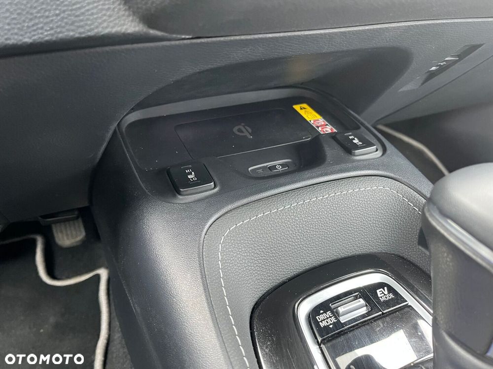Toyota Corolla 2.0 Hybrid Style - 16