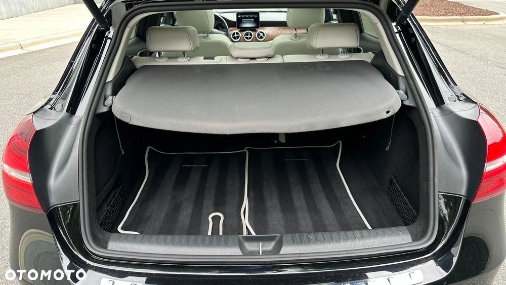 Mercedes-Benz GLA 250 4-Matic Edition 1 - 27