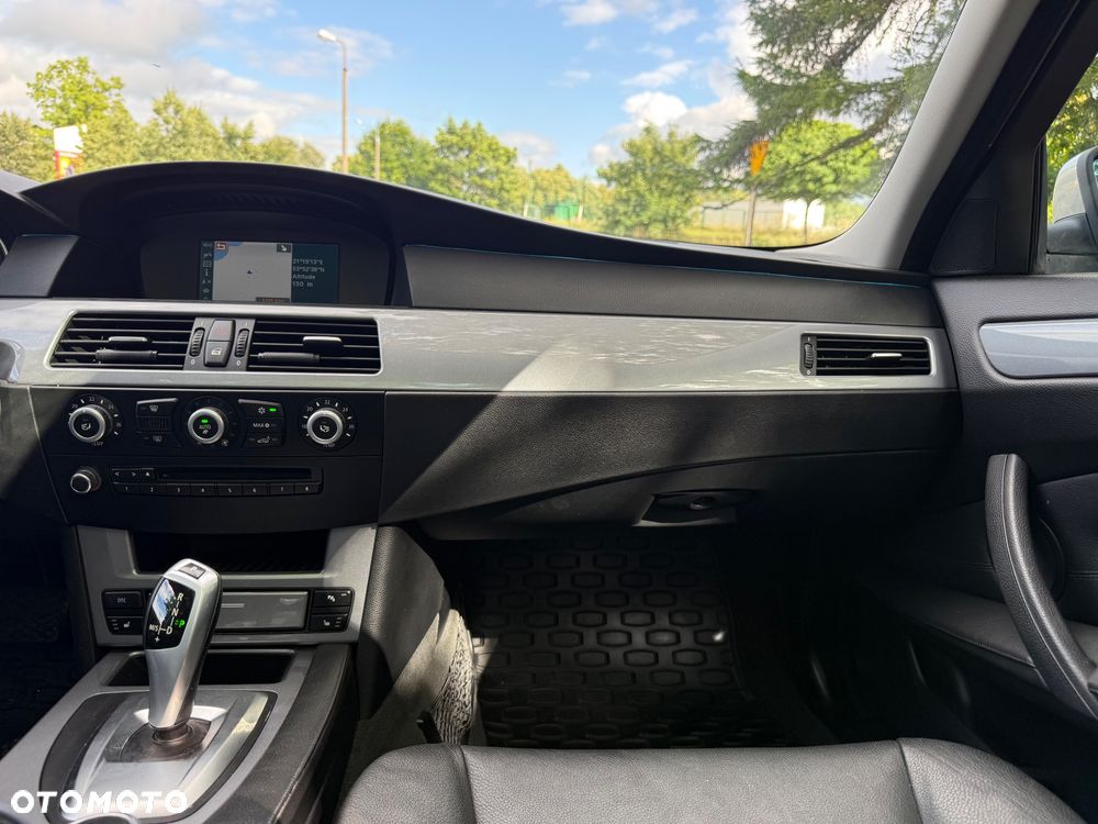 BMW Seria 5 520d Edition Exclusive - 31