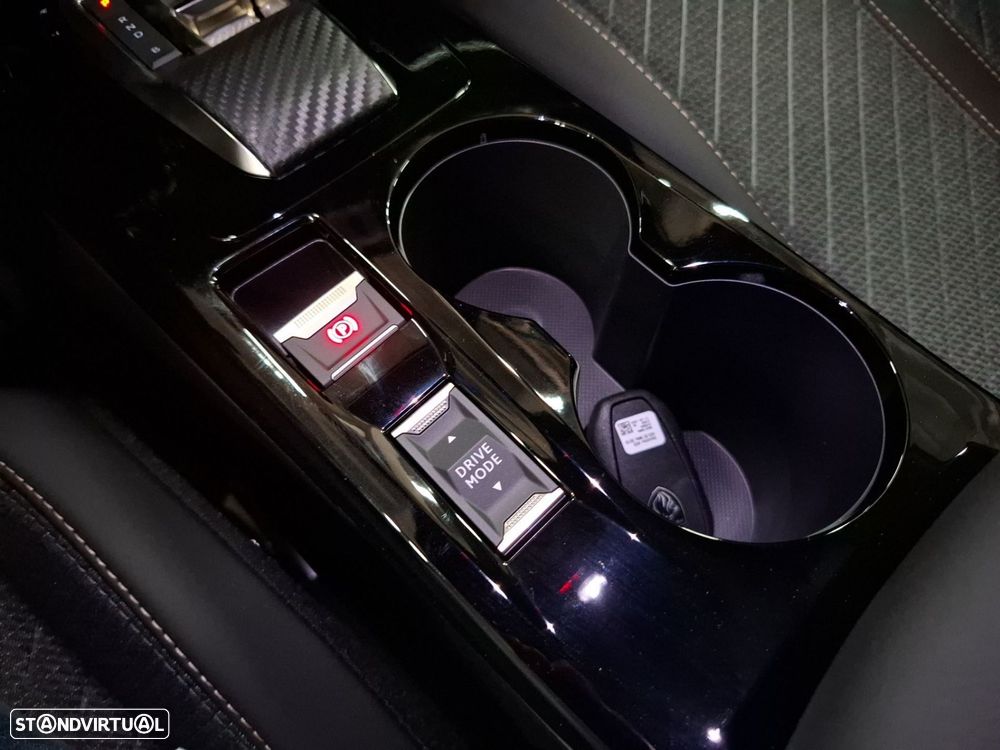 Peugeot e-2008 54 kWh Allure - 19