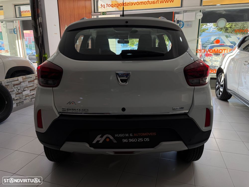 Dacia Spring - 11