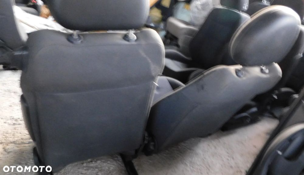 fotele komplet  OPEL CORSA C 3D COMBO EUROPA - 2