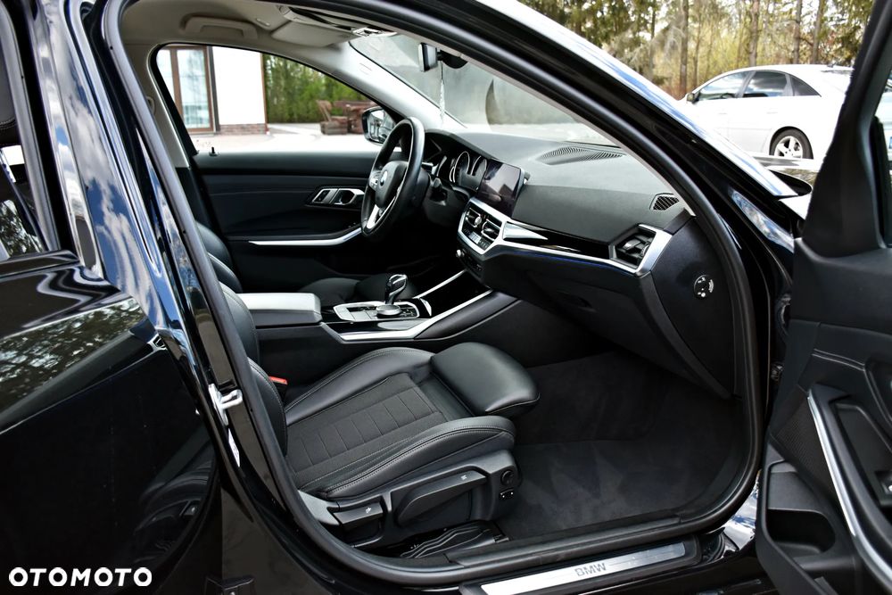 BMW Seria 3 320d Edition M Sport Shadow - 29