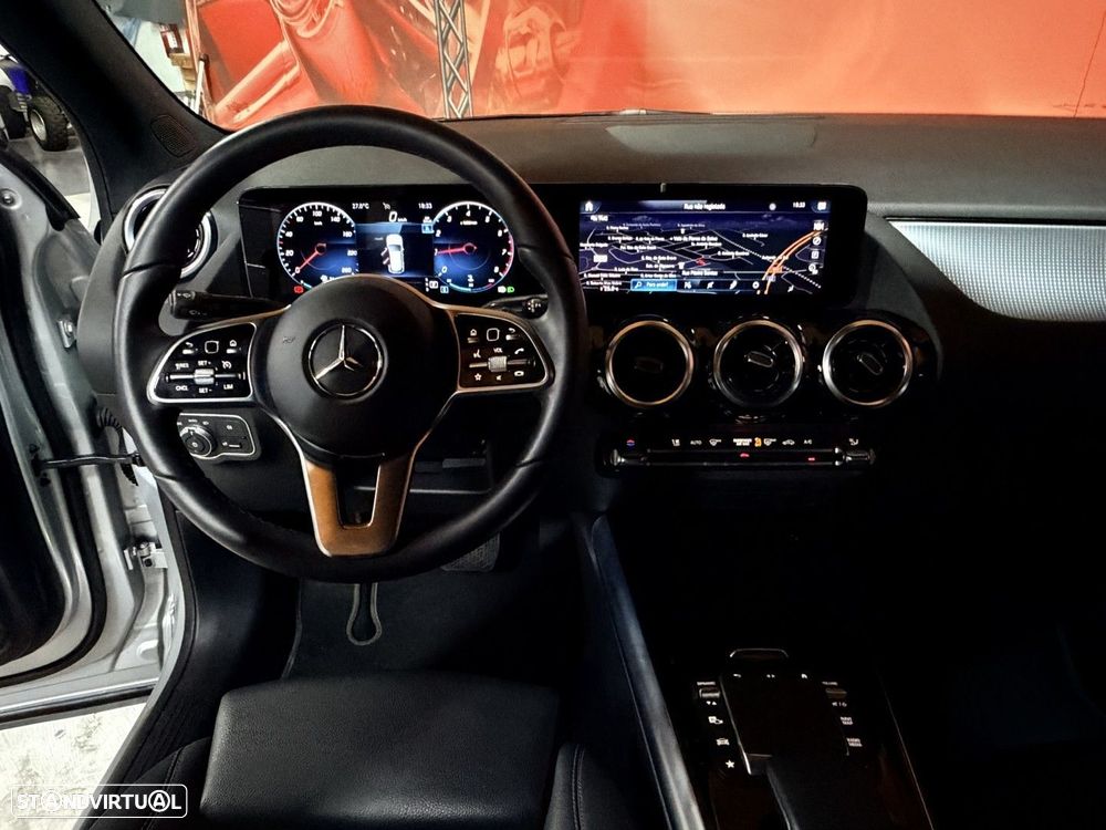 Mercedes-Benz GLA 180 7G-DCT Edition Progressive Line - 11